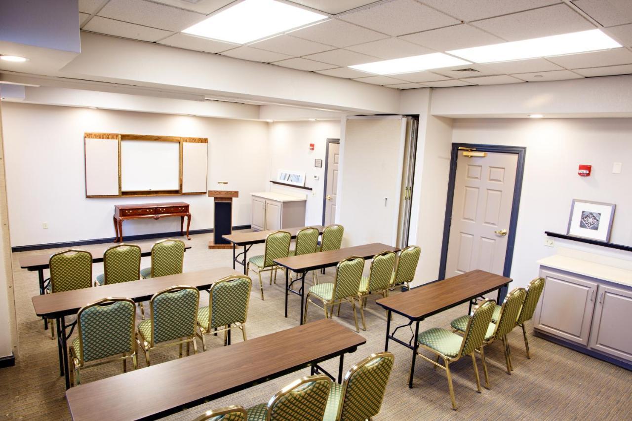 Country Inn & Suites By Radisson, Harrisburg West ميتشانيكسبورغ المظهر الخارجي الصورة